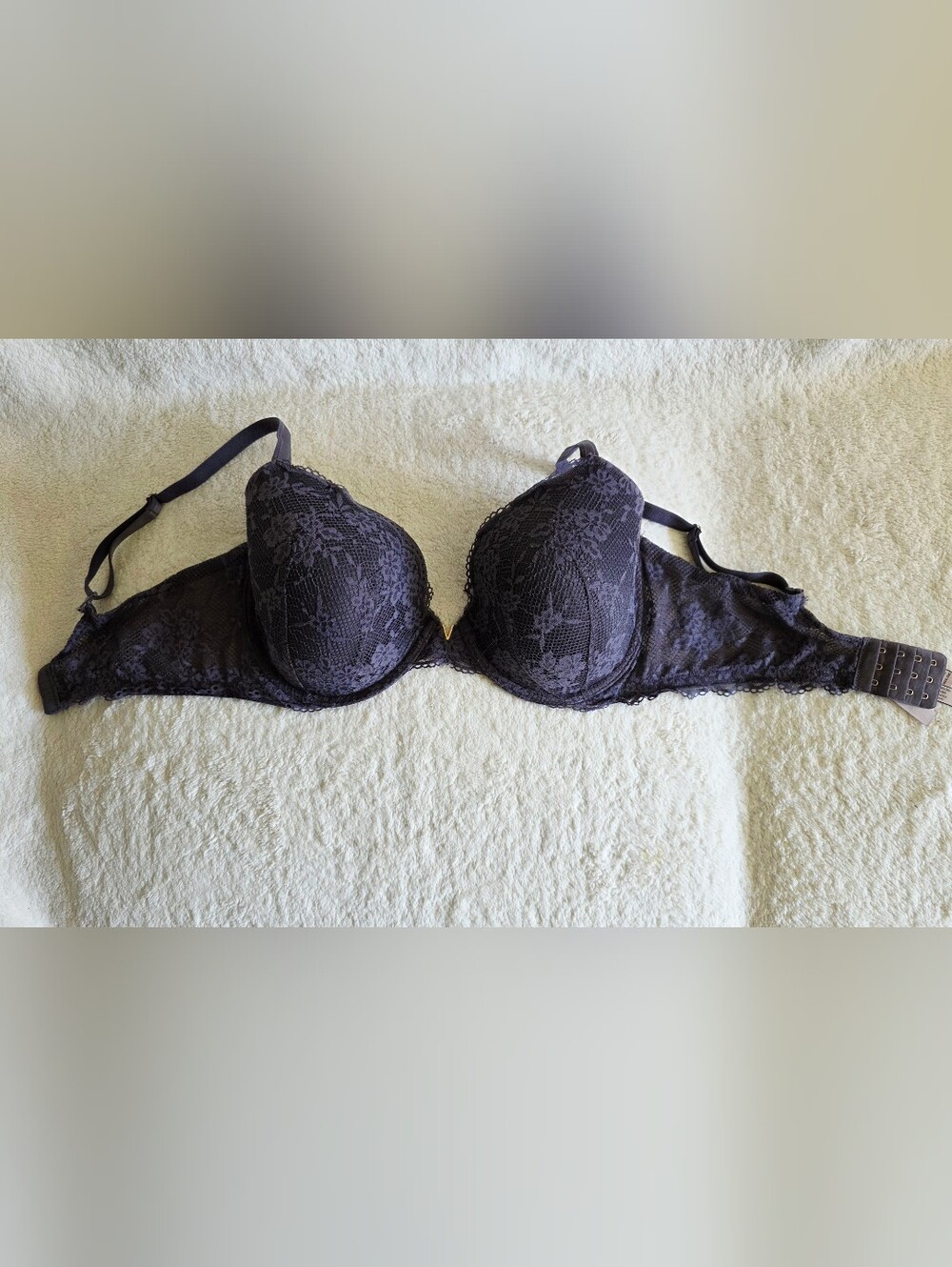 Victoria's Secret Dream Angles Push-Up Women's Bra 38 DD, plum color
